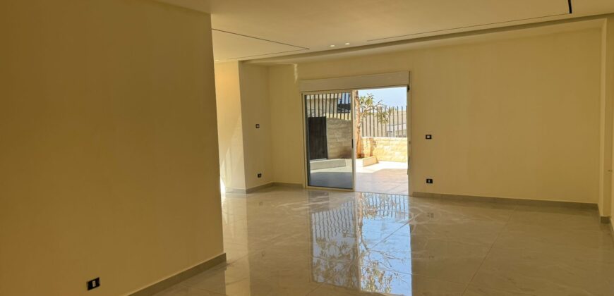 For Sale: Apartment in Bsalim