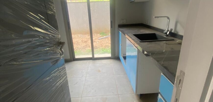 For Sale: Apartment in Dbayeh