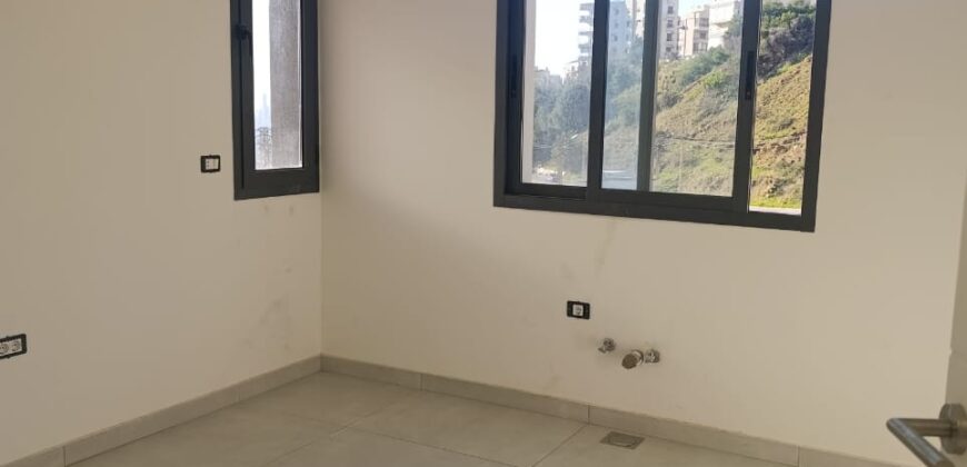For Sale: Apartment in Fanar
