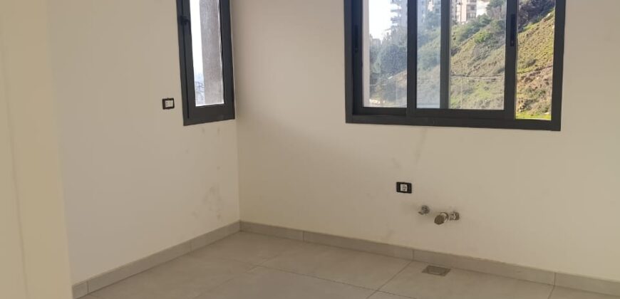 For Sale: Apartment in Fanar