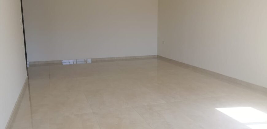 For Sale: Apartment in Roumieh