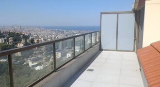 For Sale: Apartment in Roumieh