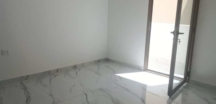 For Sale: Apartment in Roumieh