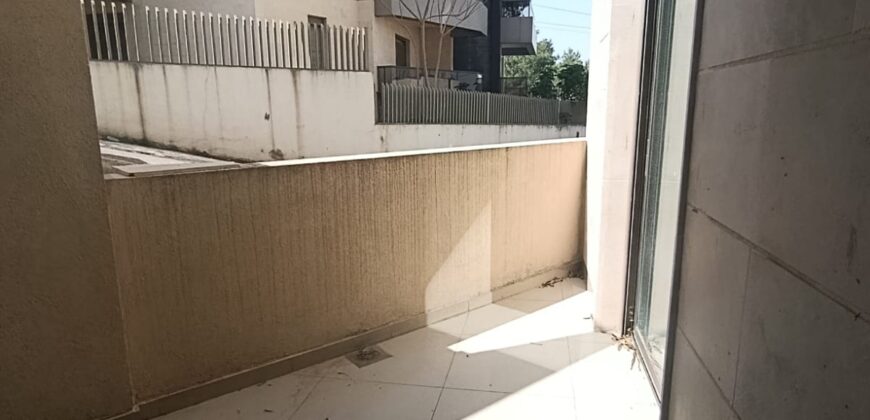 For Sale: Apartment in Bsalim