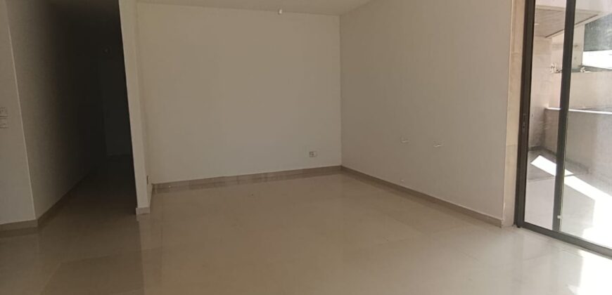 For Sale: Apartment in Bsalim