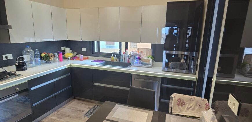 For Sale: Apartment in Jal El Dib