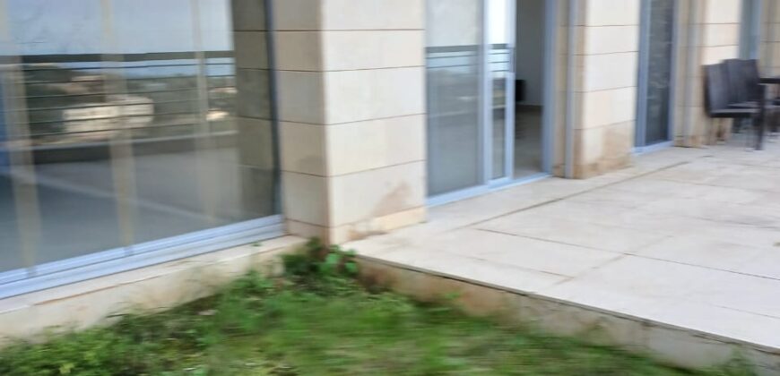 For Sale: Apartment in Beit Misk