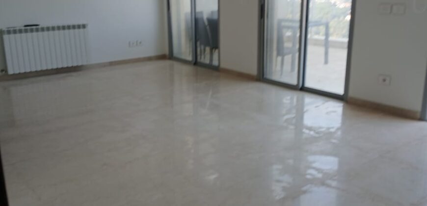 For Sale: Apartment in Beit Misk