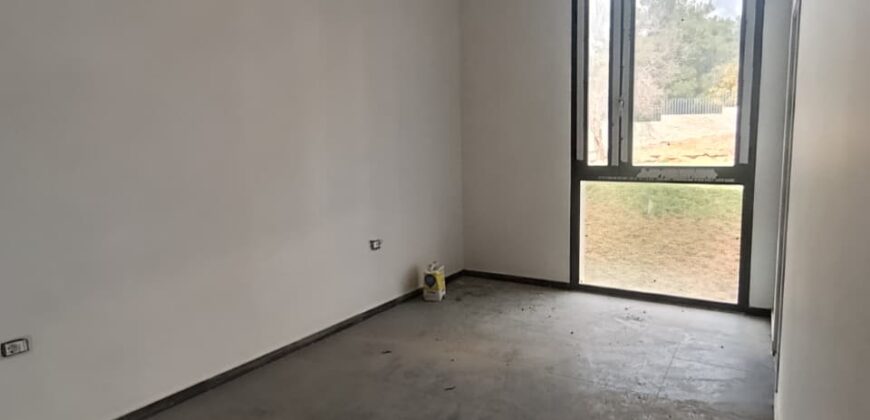 For Sale: Apartment in Beit Mery