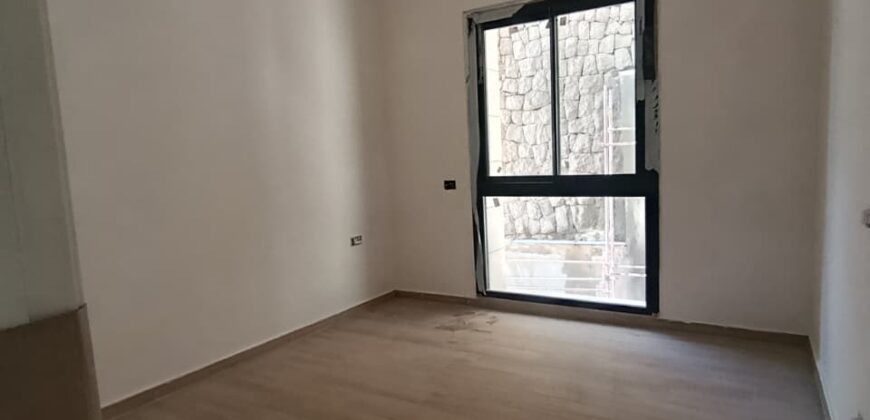 For Sale: Apartment in Monteverde