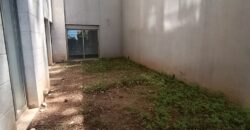 For Sale: Apartment in Ain Saade