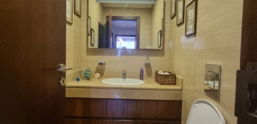 For Sale: Apartment in Hamra