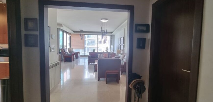 For Sale: Apartment in Hamra