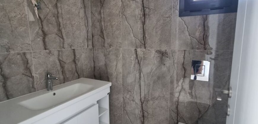 For Sale: Apartment in Carakas