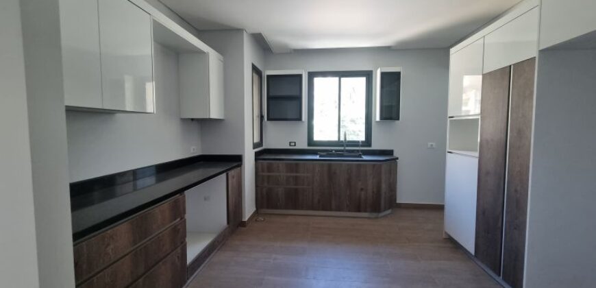 For Sale: Apartment in Carakas