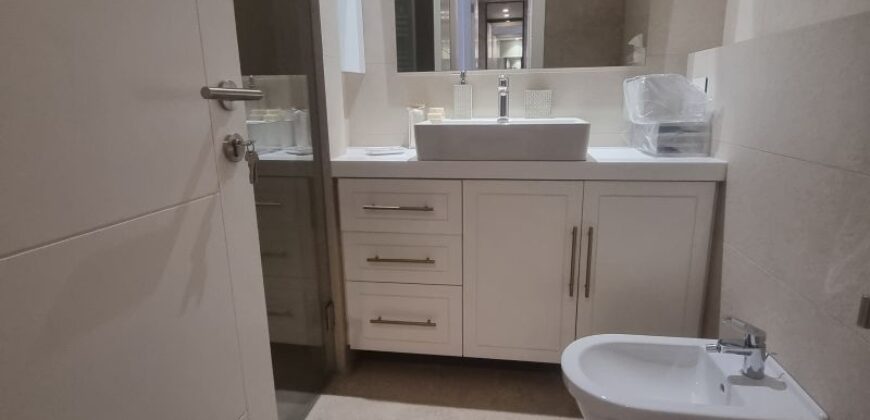 For Sale: Apartment in Achrafieh