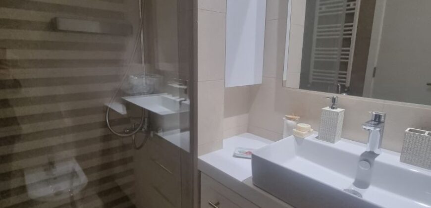 For Sale: Apartment in Achrafieh