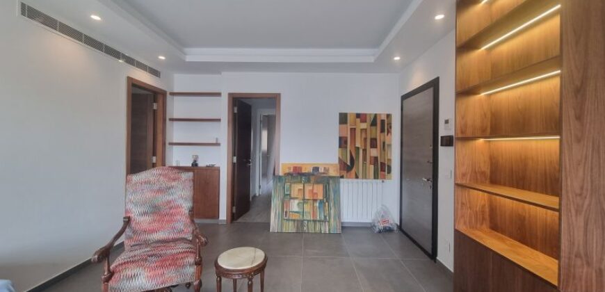 For Sale: Apartment in Achrafieh