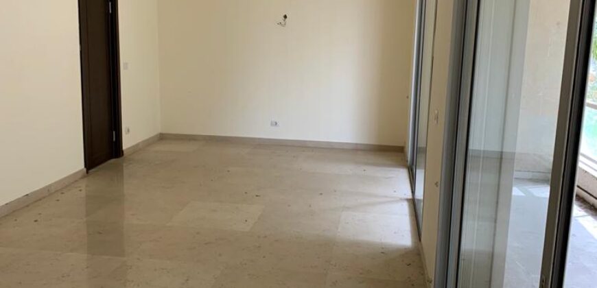 For Sale: Apartment in Bkennaya