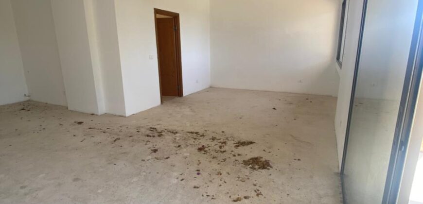 For Sale: Apartment in Naccache