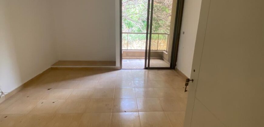 For Sale: Apartment in Naccache