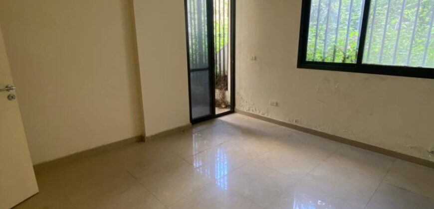 For Sale: Apartment in Awkar