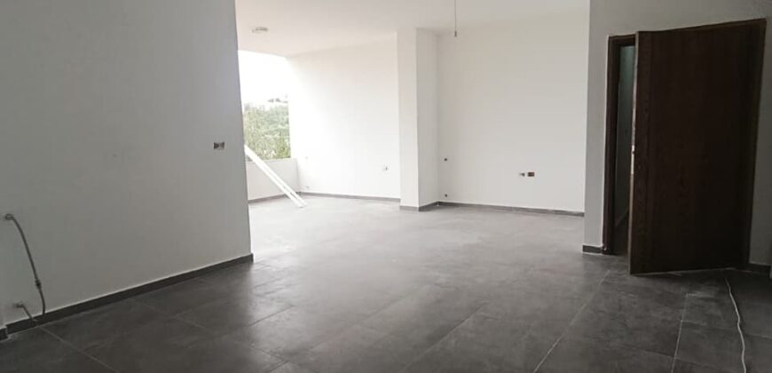 For Sale: Apartment in Nabay