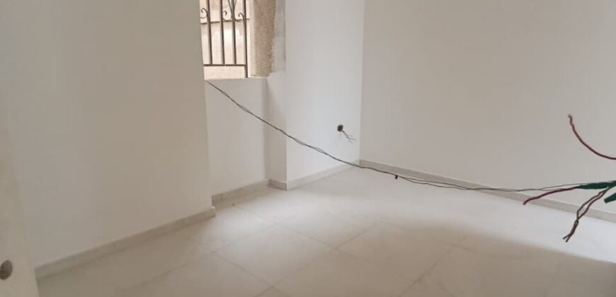 For Sale: Apartment in Nabay