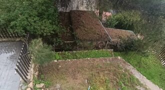 For Sale: Apartment in Ain Saade