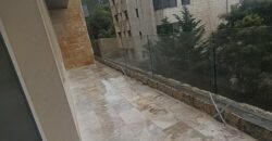 For Sale: Apartment in Ain Saade