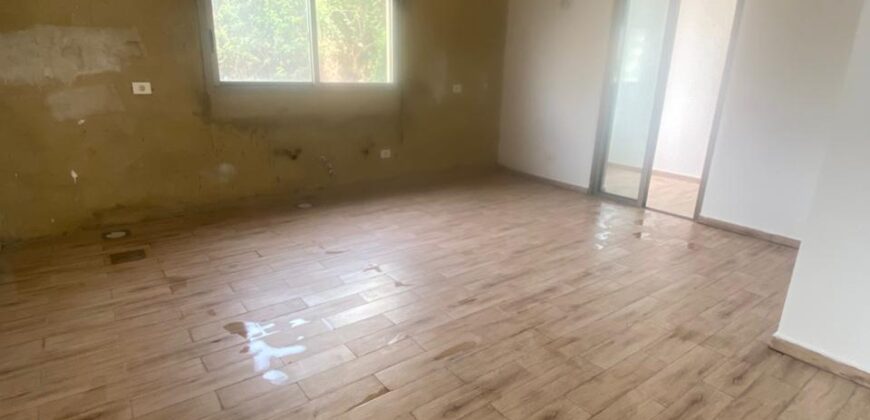 For Sale: Apartment in Dbayeh