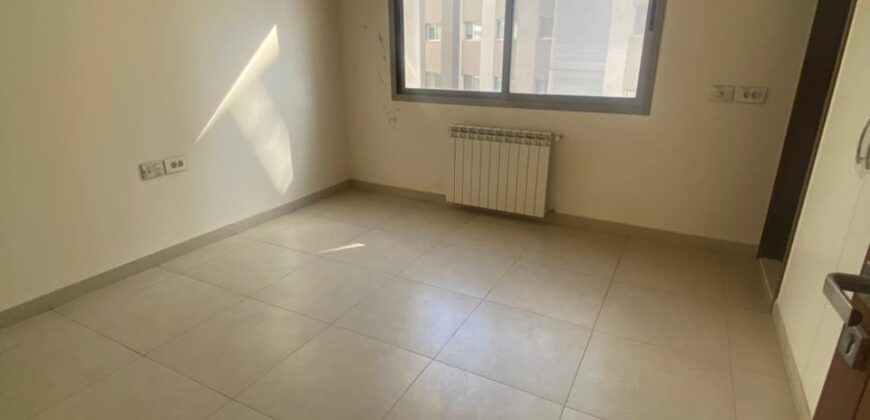For Sale: Apartment in Dbayeh