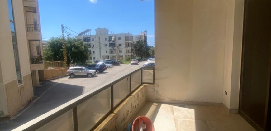 For Sale: Apartment in Dbayeh