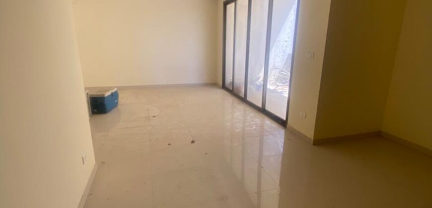 For Sale: Apartment in Dbayeh