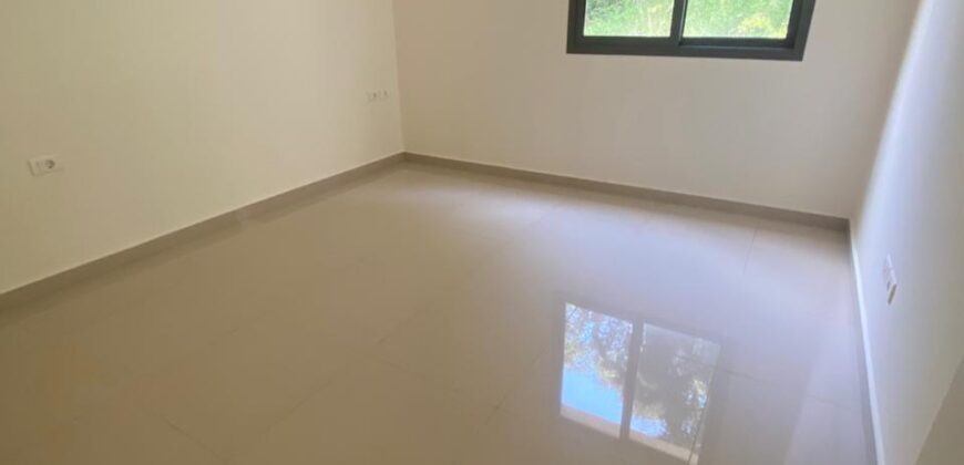 For Sale: Apartment in Jal El Dib