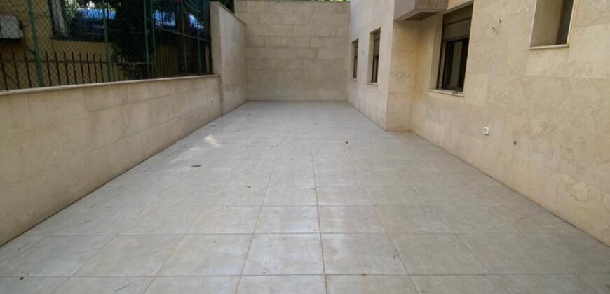 For Sale: Apartment in Naccache