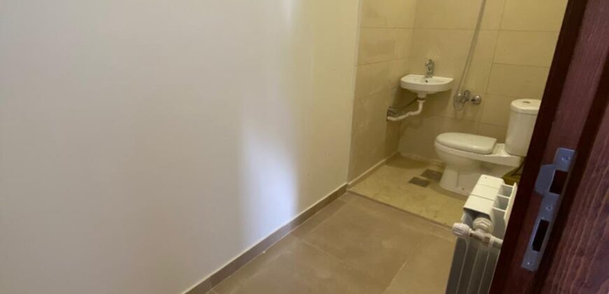 For Sale: Apartment in Naccache