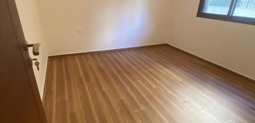 For Sale: Apartment in Naccache