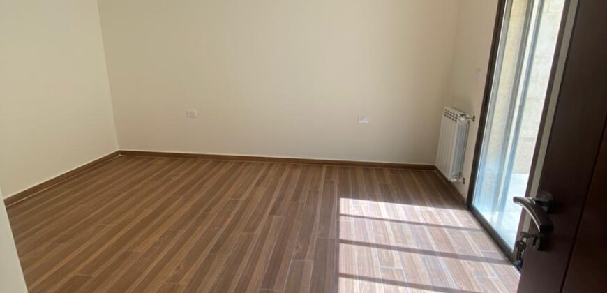 For Sale: Apartment in Naccache