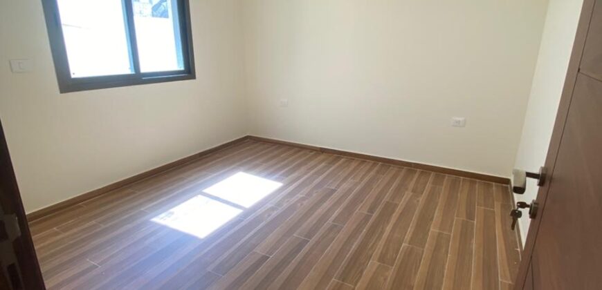 For Sale: Apartment in Naccache