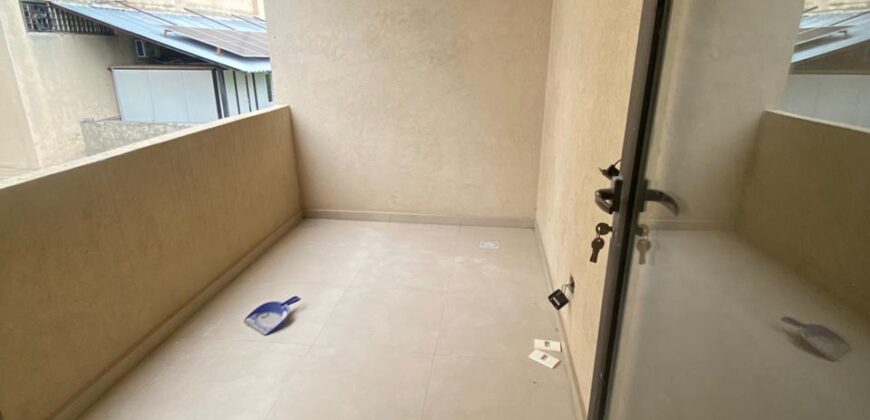 For Sale: Apartment in Dbayeh