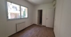 For Sale: Apartment in Achrafieh