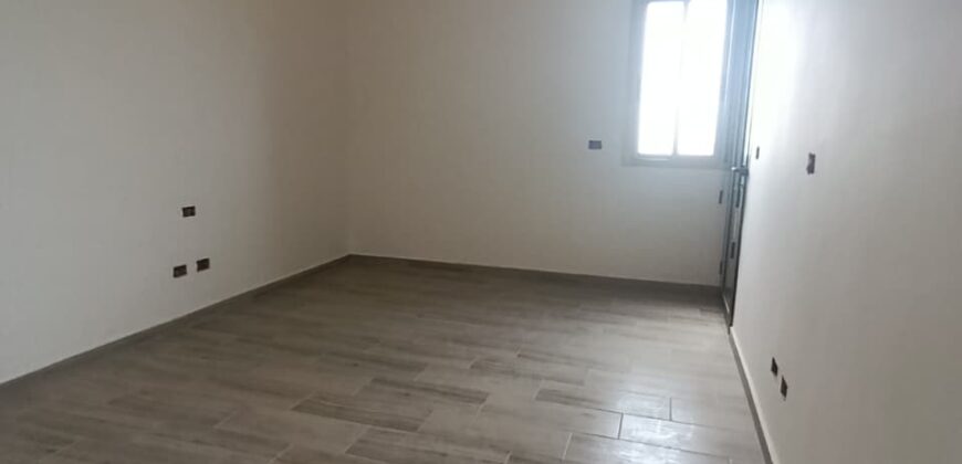 For Sale: Apartment in Bsalim