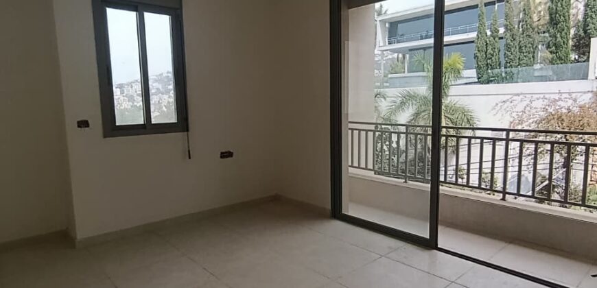For Sale: Apartment in Bsalim