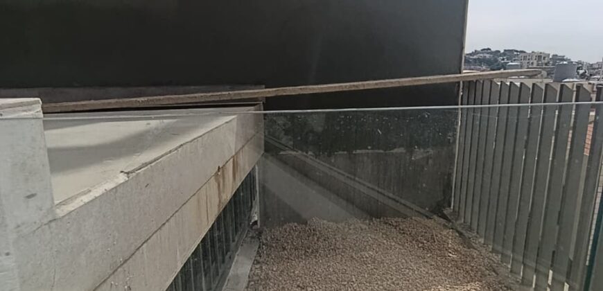 For Sale: Apartment in Bsalim