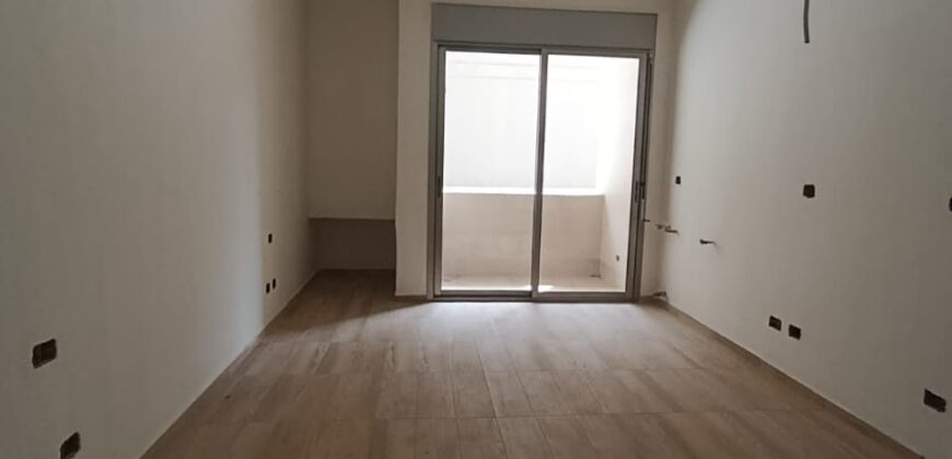 For Sale: Apartment in Bsalim