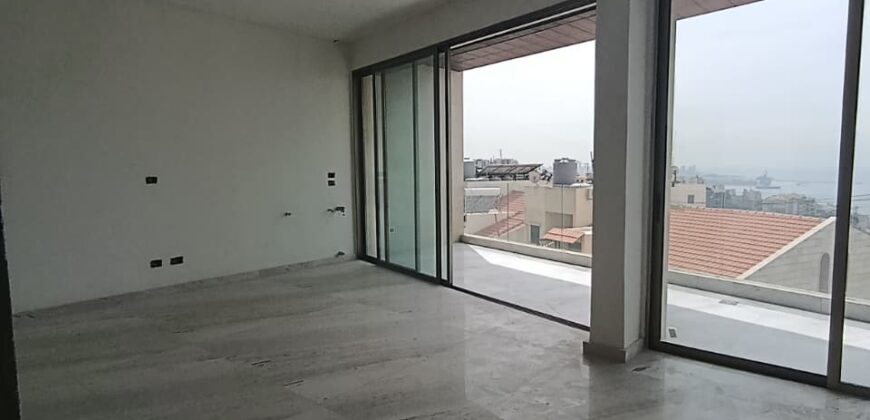 For Sale: Apartment in Bsalim