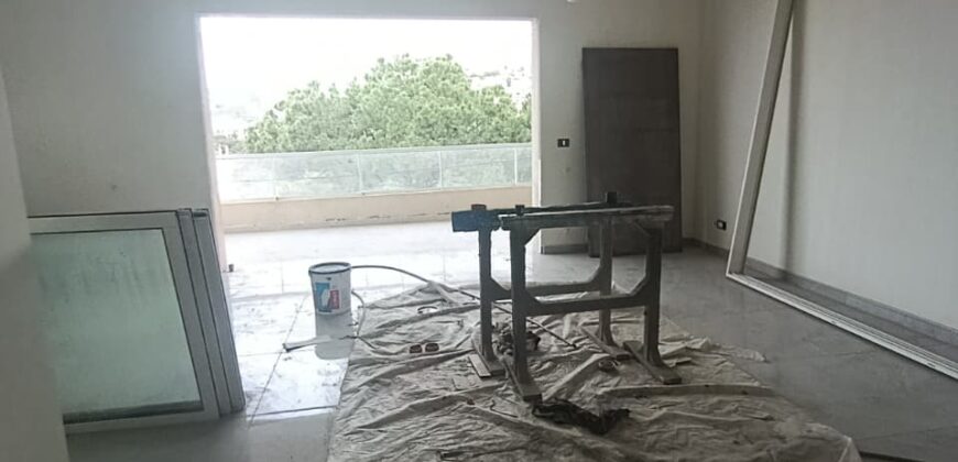 For Sale: Apartment in Bsalim