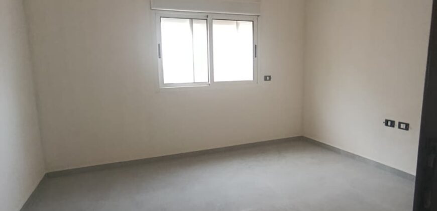 For Sale: Apartment in Bsalim