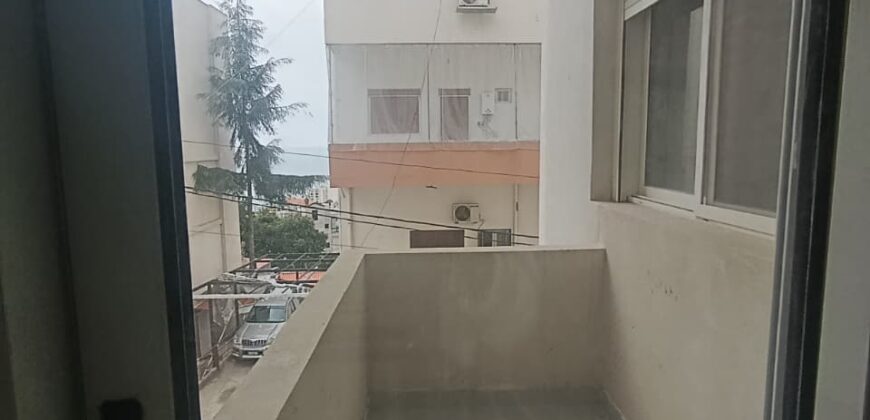 For Sale: Apartment in Bsalim